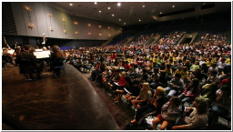 AllenTalkAudienceAdjcolor.jpg