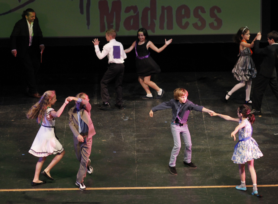 ballroomdancerscr900_8149.jpg