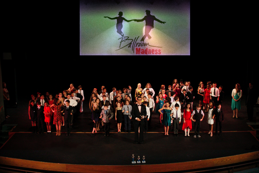 bm12dancersintroducted.jpg