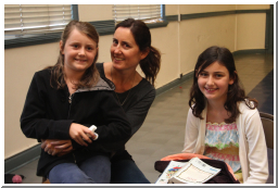 MotherDaughters_6733.jpg