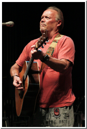 PatLennon_5517.jpg