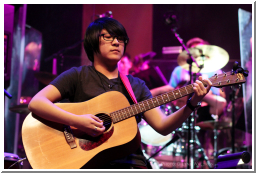 StudentGuitarist_7001.jpg