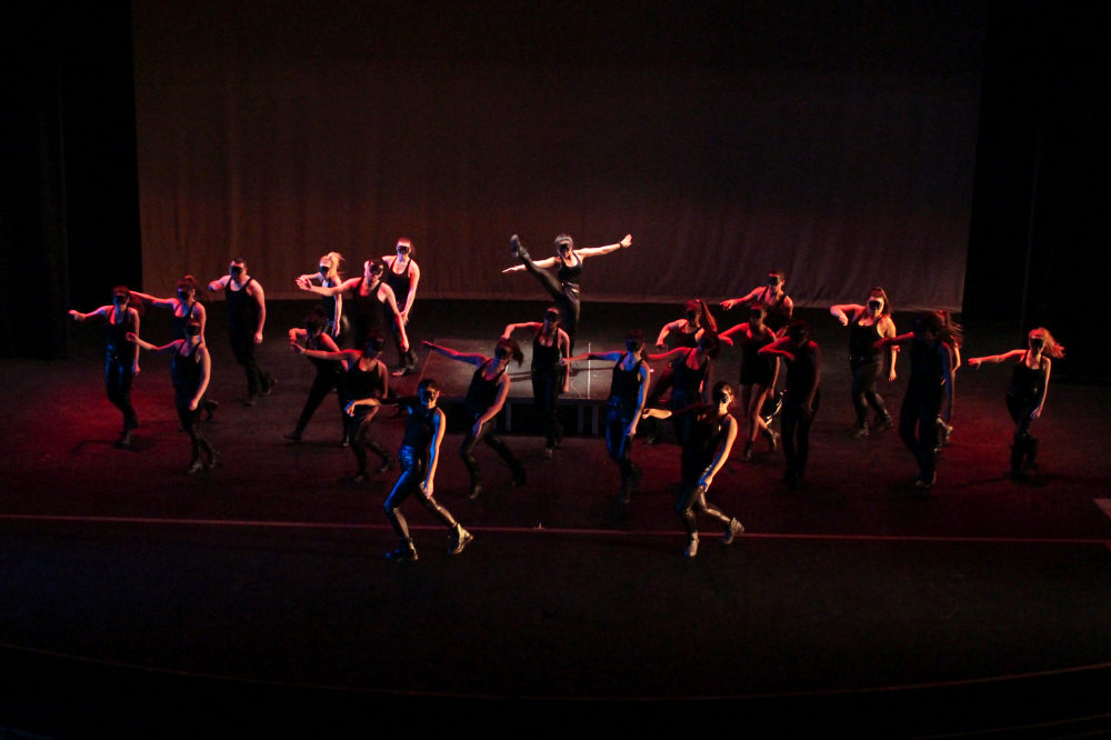 dancers_7035.jpg