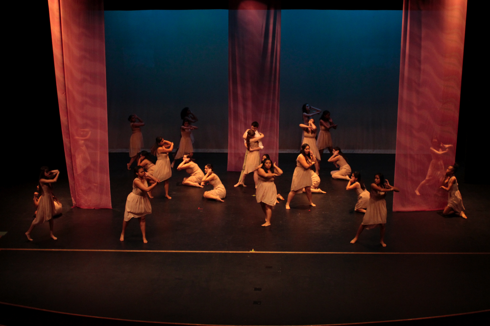 dancers_7143.jpg