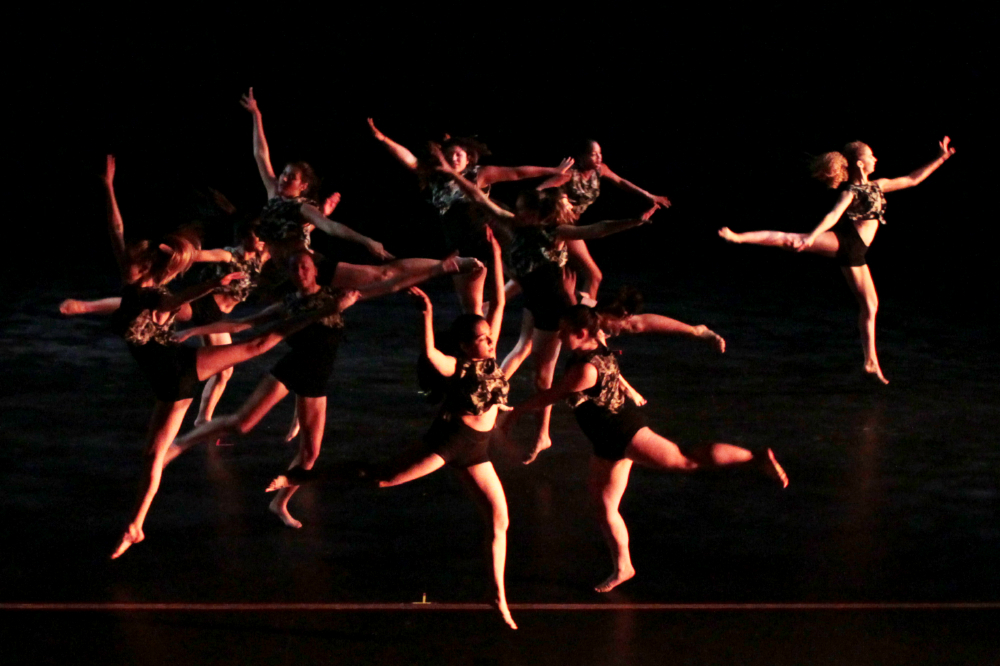 dancers_7212.jpg