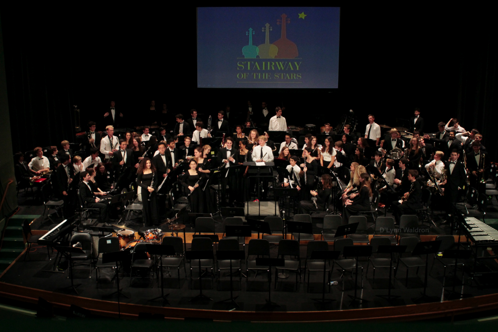 bandsseniorsstanding_0578.jpg